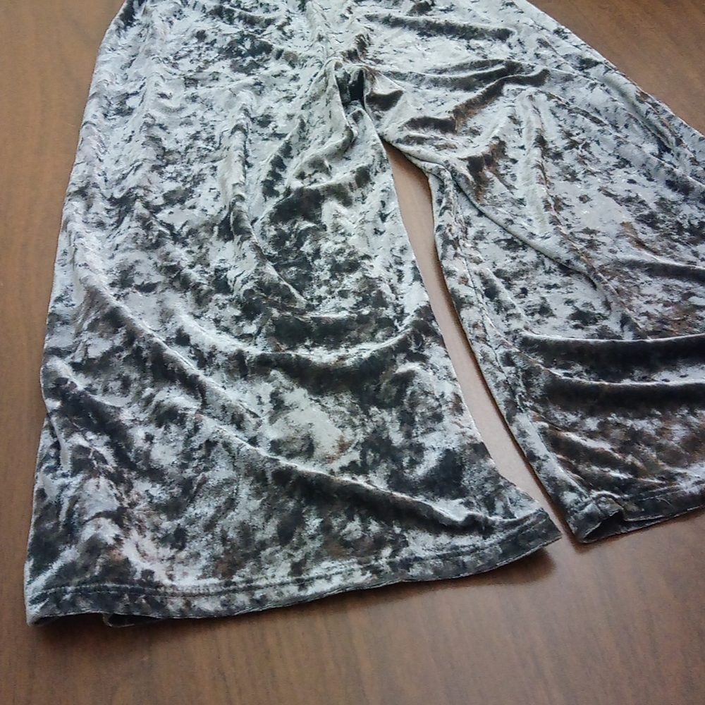 Silver Metallic Gray Crushed Velvet Flowy Stretchy Crop Pants